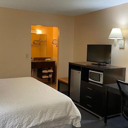 Slumber Inn Harrisonville Bagian luar foto