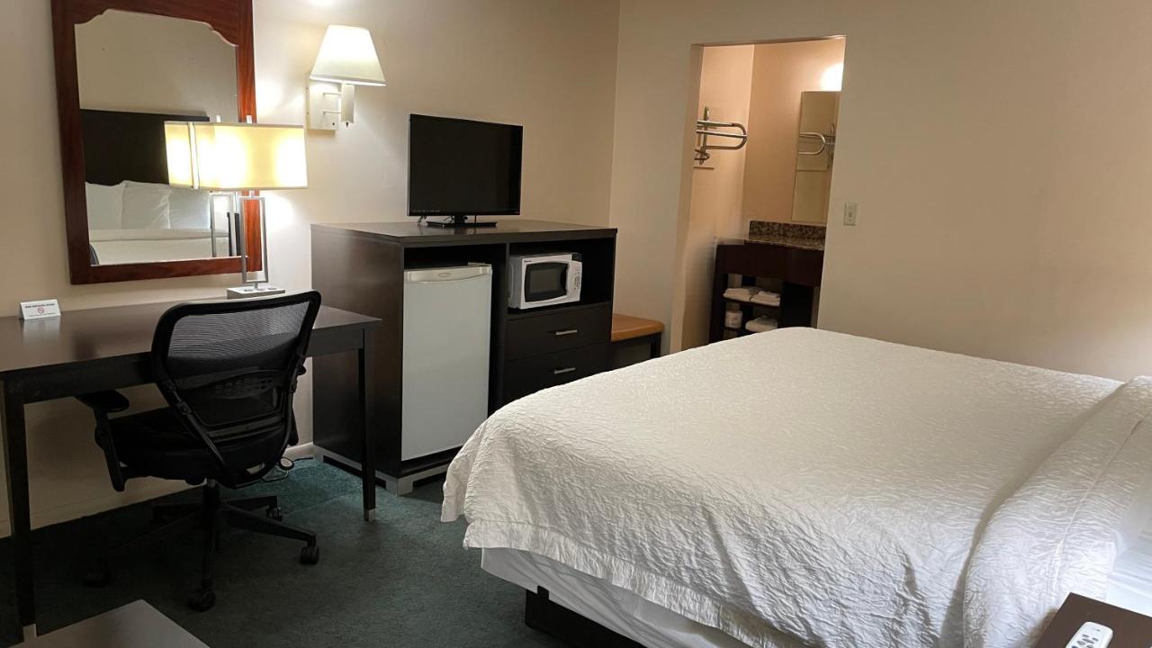 Slumber Inn Harrisonville Bagian luar foto
